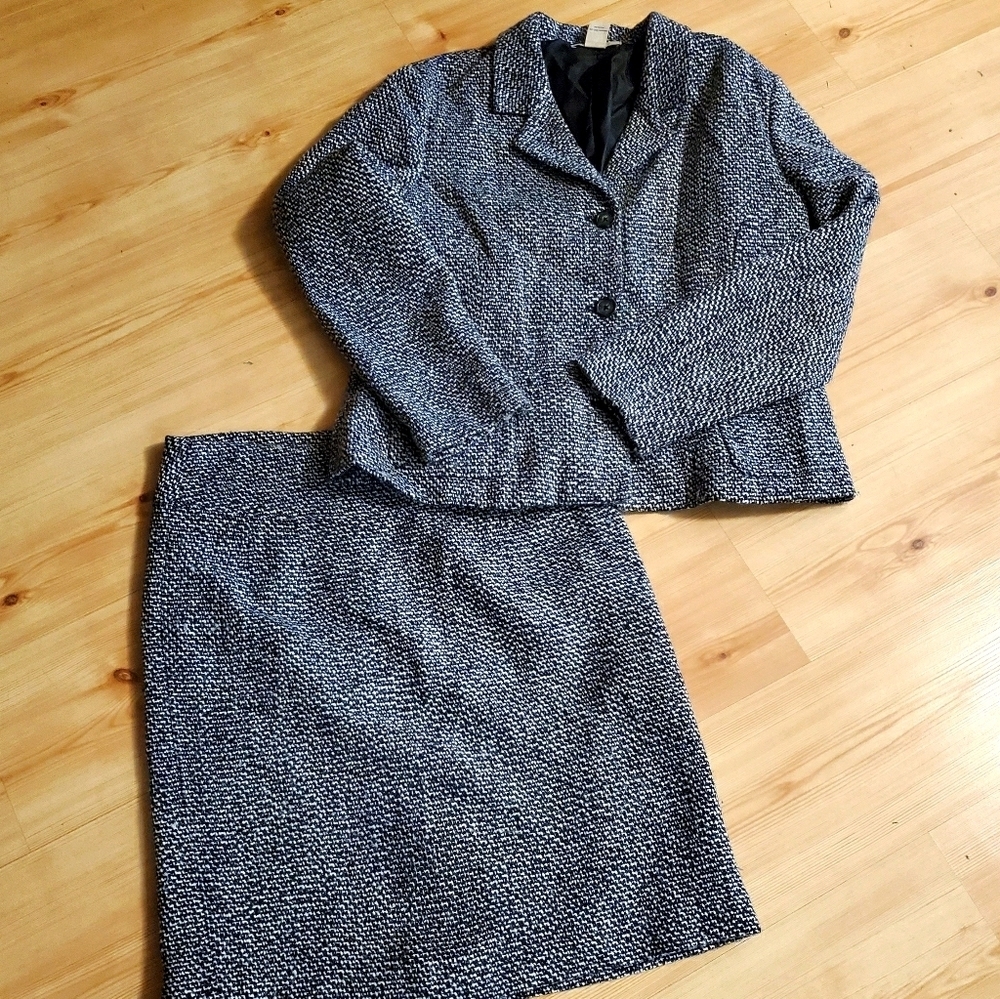 Merona Women's Acrylic Two-piece Suit